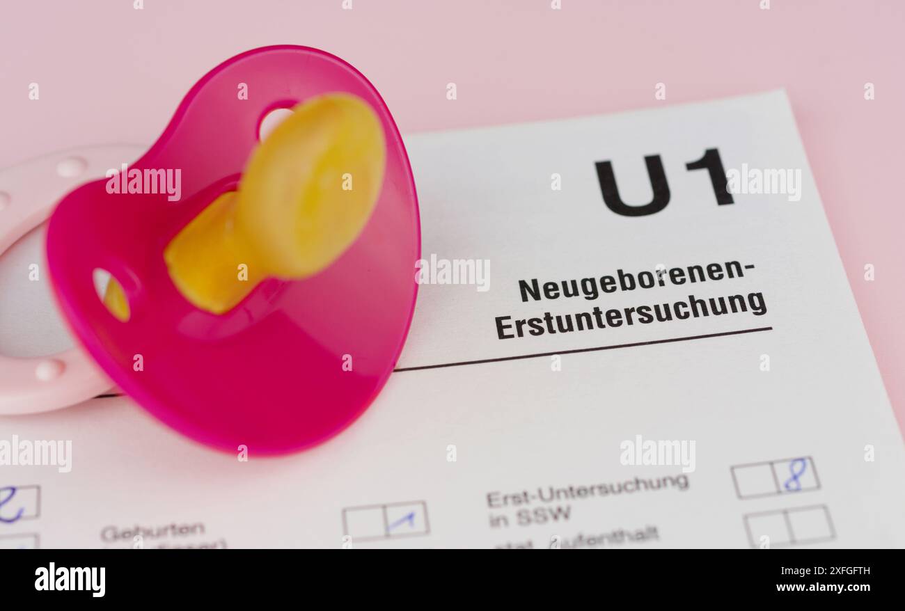 U1 Initial Newborn Exam (Neugeborenen-Erstuntersuchung in tedesco) in Germania Foto Stock