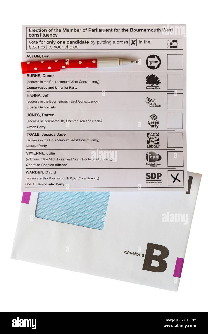 Candidati per il collegio elettorale di Bournemouth West su Ballot Paper per le elezioni parlamentari del 2024 nel Regno Unito - X contro il Partito socialdemocratico SDP Foto Stock