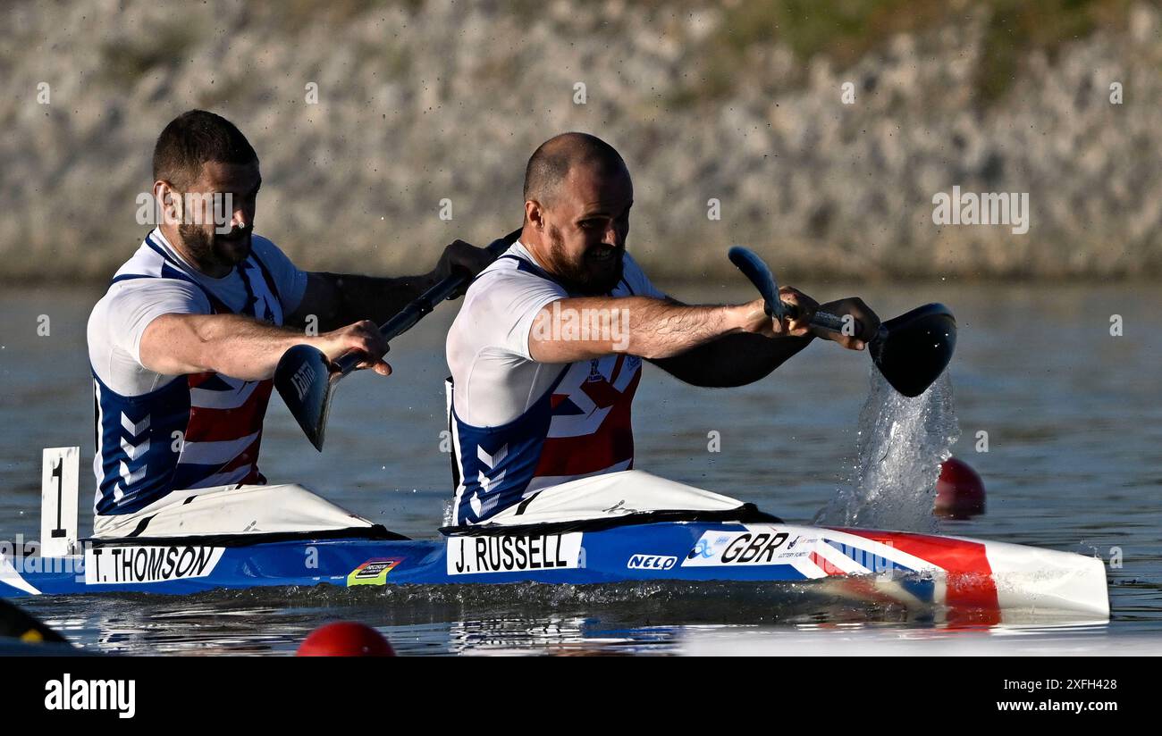 Seghedino. Ungheria. 10 maggio 2024. La Coppa del mondo di canoa 2024 ICF e i Campionati del mondo di Paracanoe. Parco acquatico olimpico di Szeged. James Russell (GBR) e Trevor Thomson (GBR) durante i Campionati del mondo Paracanoe/Canoe Sprint World Cup a Szeged, Ungheria. Foto Stock