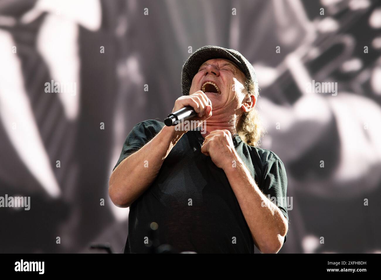 Londra, Regno Unito. 3 luglio 2024. Il cantante degli AC/DC Brian Johnson è sul palco per il primo dei due show sold-out all'iconico stadio di Wembley. Cristina Massei/Alamy Live News Foto Stock