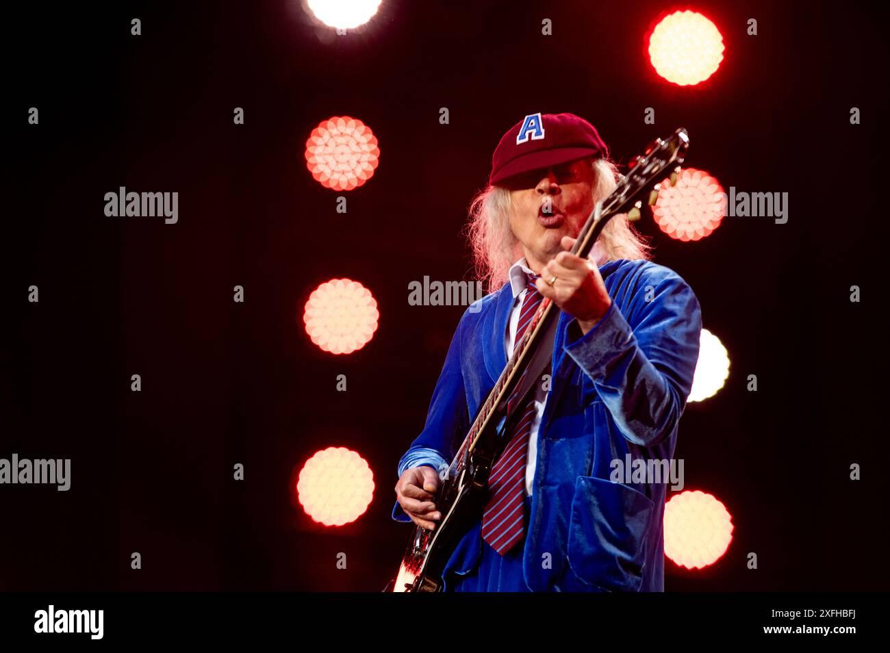 Londra, Regno Unito. 3 luglio 2024. La leggenda del rock Angus Young si esibisce con AC/DC per il primo dei due spettacoli sold-out presso l'iconico stadio di Wembley. Cristina Massei/Alamy Live News Foto Stock