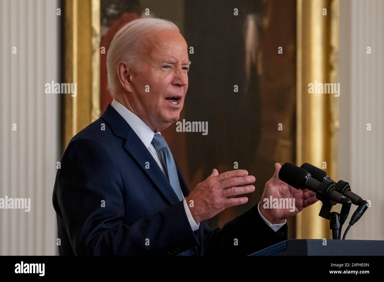 Washington, Stati Uniti. 3 luglio 2024. Il presidente degli Stati Uniti Joe Biden pronuncia le sue osservazioni alla cerimonia della Medal of Honor nella East Room della Casa Bianca a Washington, DC, mercoledì 3 luglio 2024. Foto di Ken Cedeno/UPI credito: UPI/Alamy Live News Foto Stock