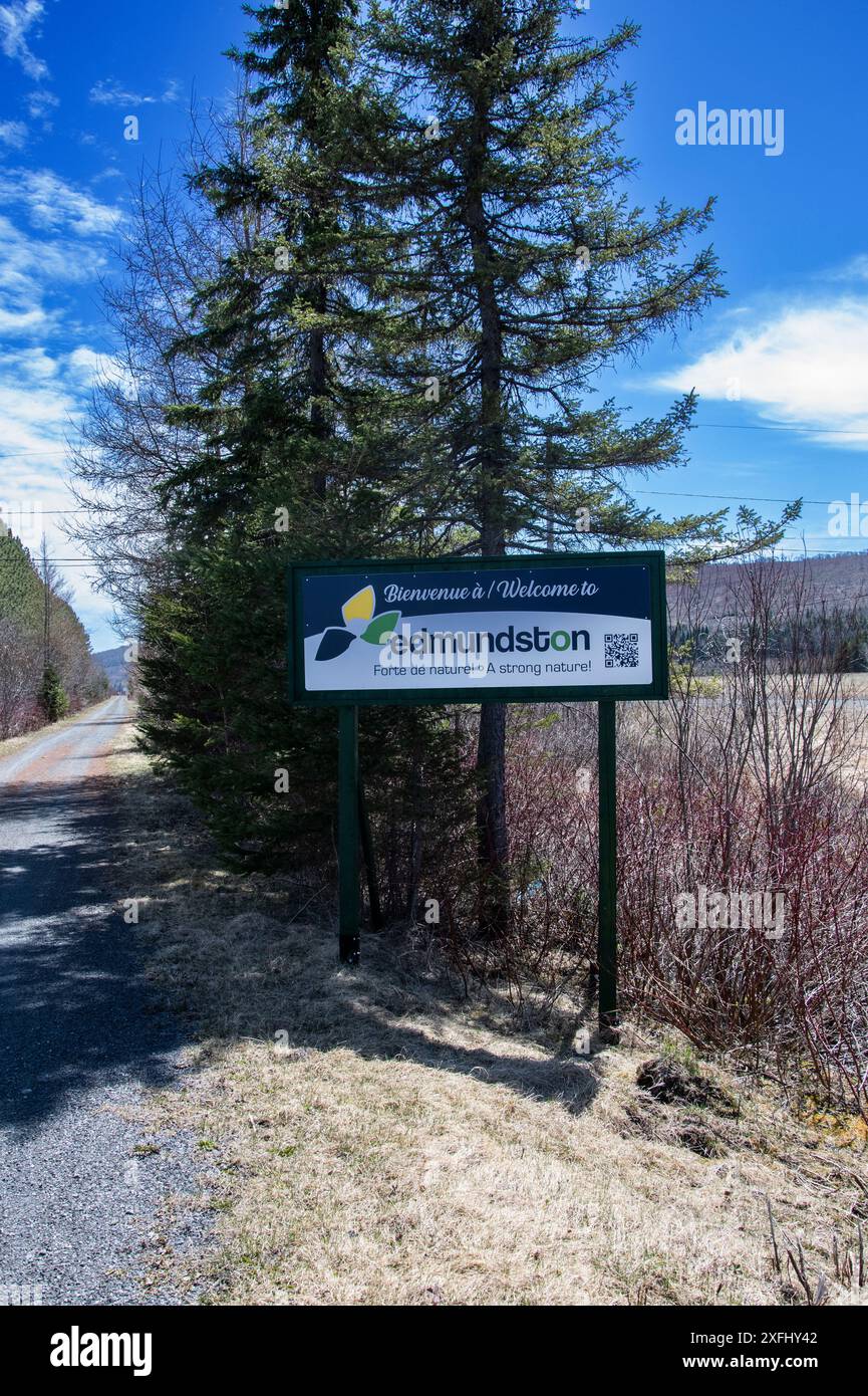 Benvenuto all'insegna di Edmunston su Airport Road a New Brunswick, Canada Foto Stock