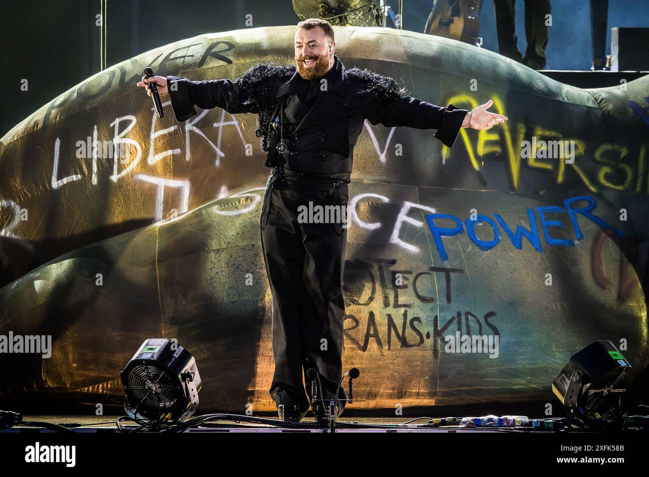 Sam Smith si esibisce allo Stavernfestivalen 2024 il 3 luglio 2024 Foto Stock