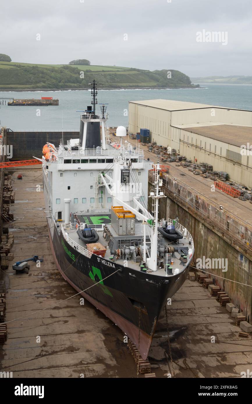 Extreme e, i campionati di corse fuoristrada elettriche supportano la nave, ex RMS, St Helena, nel bacino di carenaggio in fase di riparazione. Falmouth Docks, A&P Ltd, Queen Eli Foto Stock