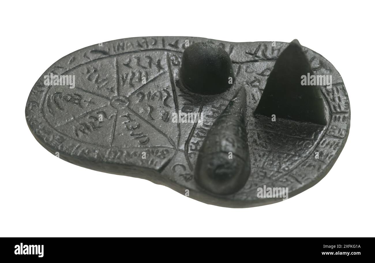 Il fegato di Piacenza è un manufatto etrusco - modello in bronzo a grandezza naturale di un fegato di pecora ricoperto da iscrizioni etrusche Foto Stock