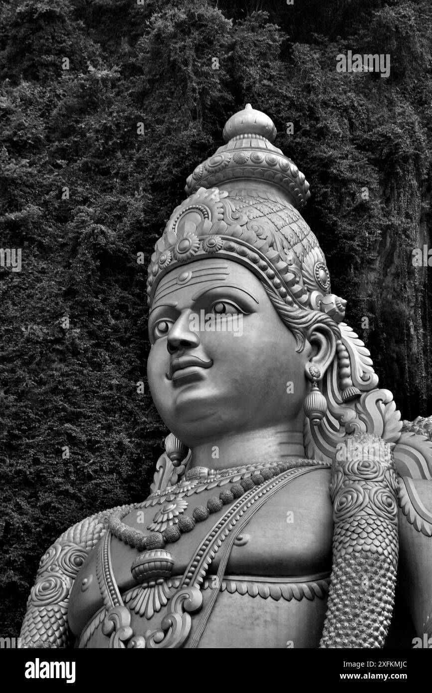 Vista parziale della Statua di Murugan alle grotte di Batu a Selangor, Malesia Foto Stock