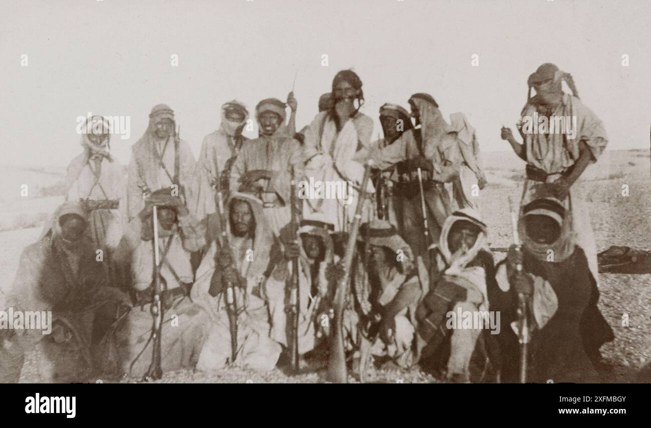 Prima guerra mondiale: Rivolta araba del 1916-1918. Tribù. Un ritratto di gruppo. Foto Stock