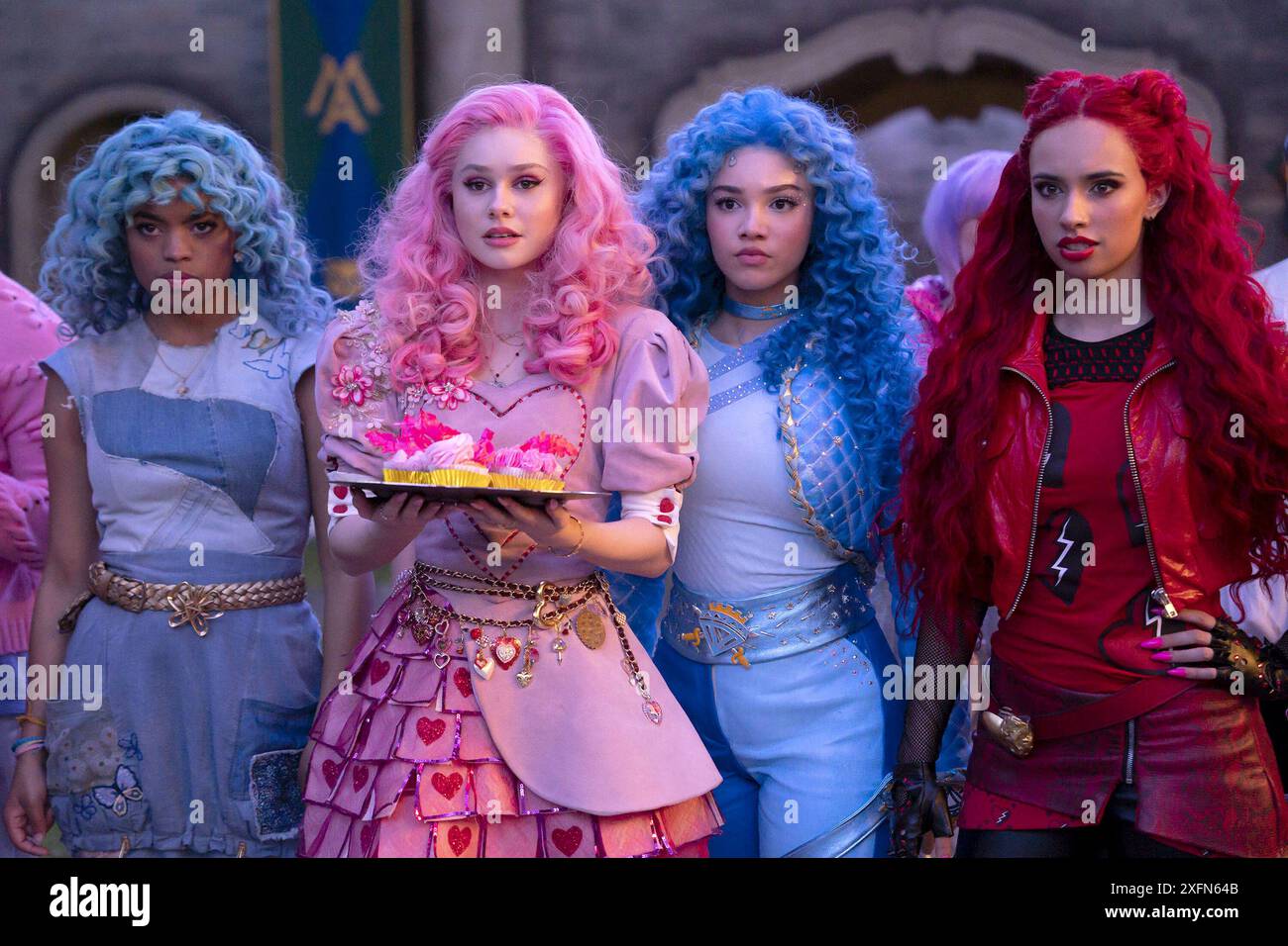 Discendenti l'ascesa di Red Ruby Rose Turner, Malia Baker, Kylie Cantrall e Morgan Dudley Foto Stock