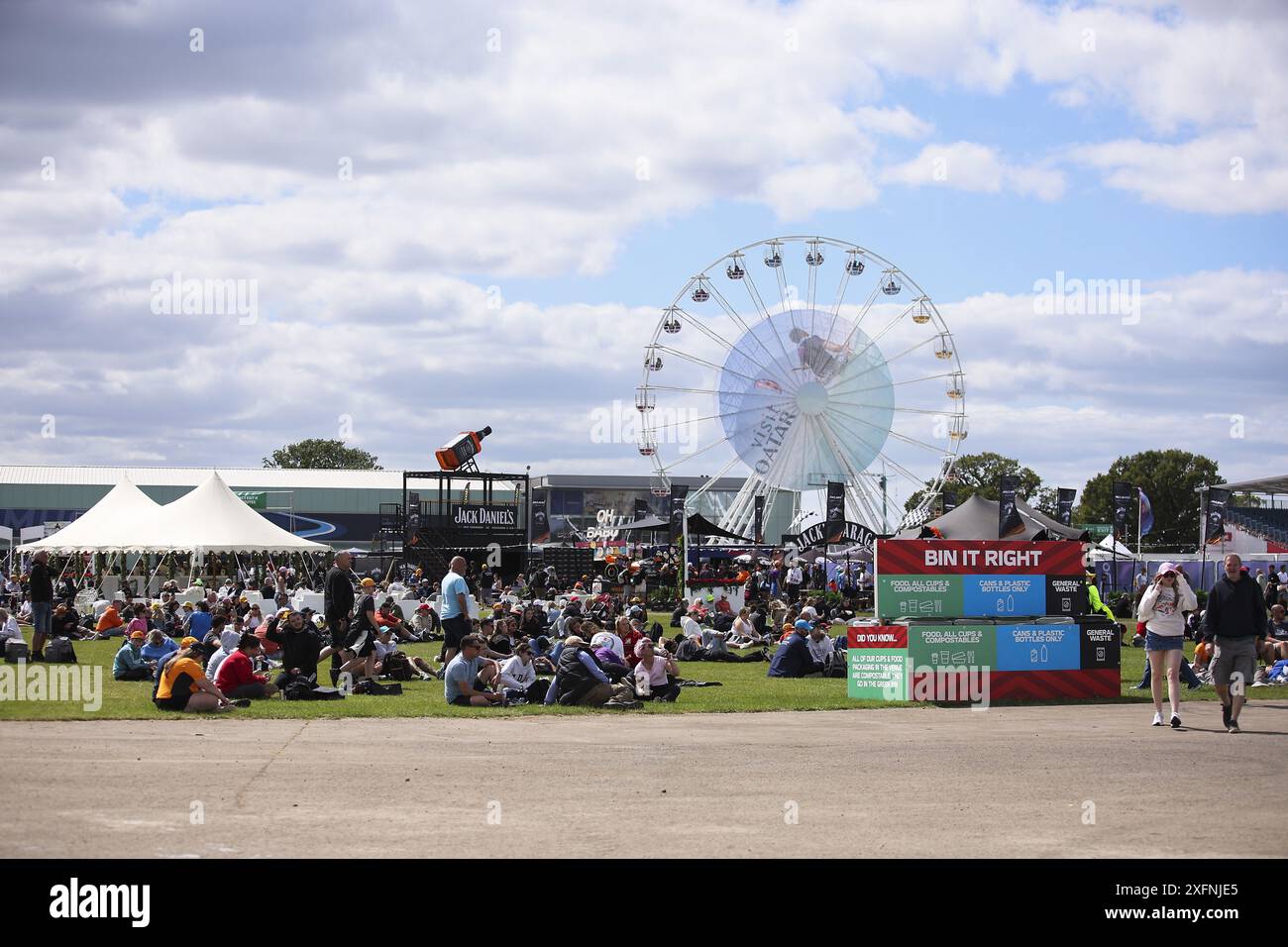 Atmosfera della pista di Silverstone durante il Gran Premio britannico di Formula 1 Qatar Airways 2024, dodicesima prova del Campionato del mondo di Formula 1 2024 dal 5 al 7 luglio 2024 sul circuito di Silverstone, a Silverstone, Regno Unito Foto Stock