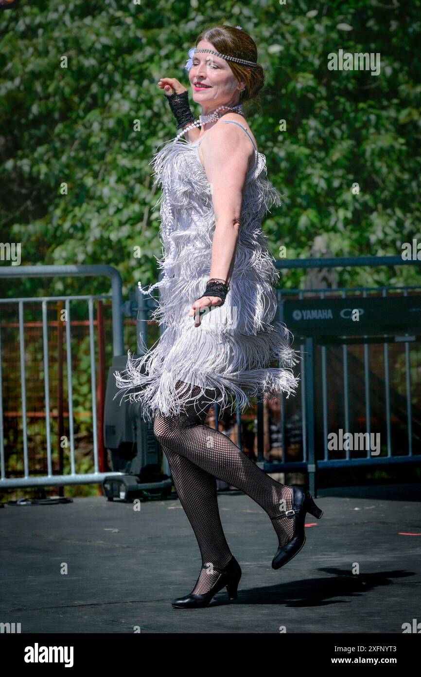 Flapper Dancing, Golden Spike CAN Dancers, Golden Spike Days, Port Moody, British Columbia*, Canada Foto Stock