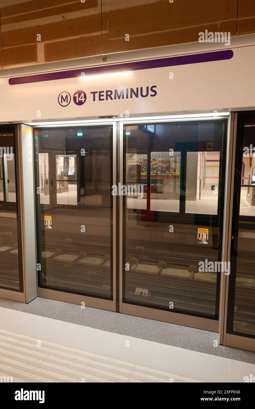 LINEA 14, NUOVA STAZIONE SAINT DENIS PLEYEL Foto Stock