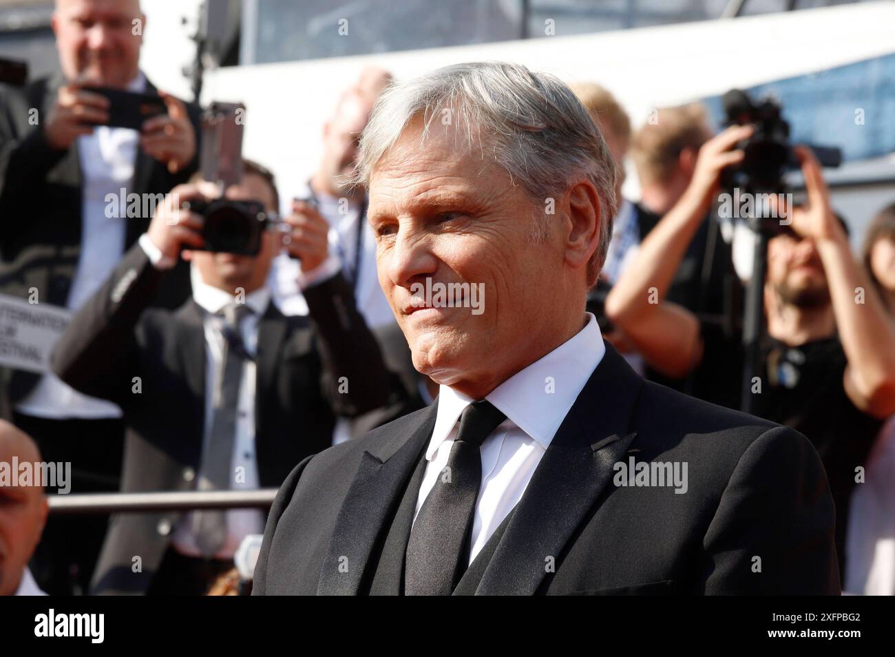 Viggo Mortensen bei der Eröffnung und beim Tribute Screening des Kinofilms The Dead Don t Hurt auf dem 58. Internationalen Filmfestival Karlovy Vary 2024 m Hotel Thermal. Karlsbad, 28.06.2024 *** Viggo Mortensen alla proiezione di apertura e tributo del film The Dead Don t Hurt al Karlovy Vary International Film Festival 58 2024 al Karlovy Vary Thermal Hotel, 28 06 2024 foto:XB.xThomasx/xFuturexImagex mortensen 4603 Foto Stock