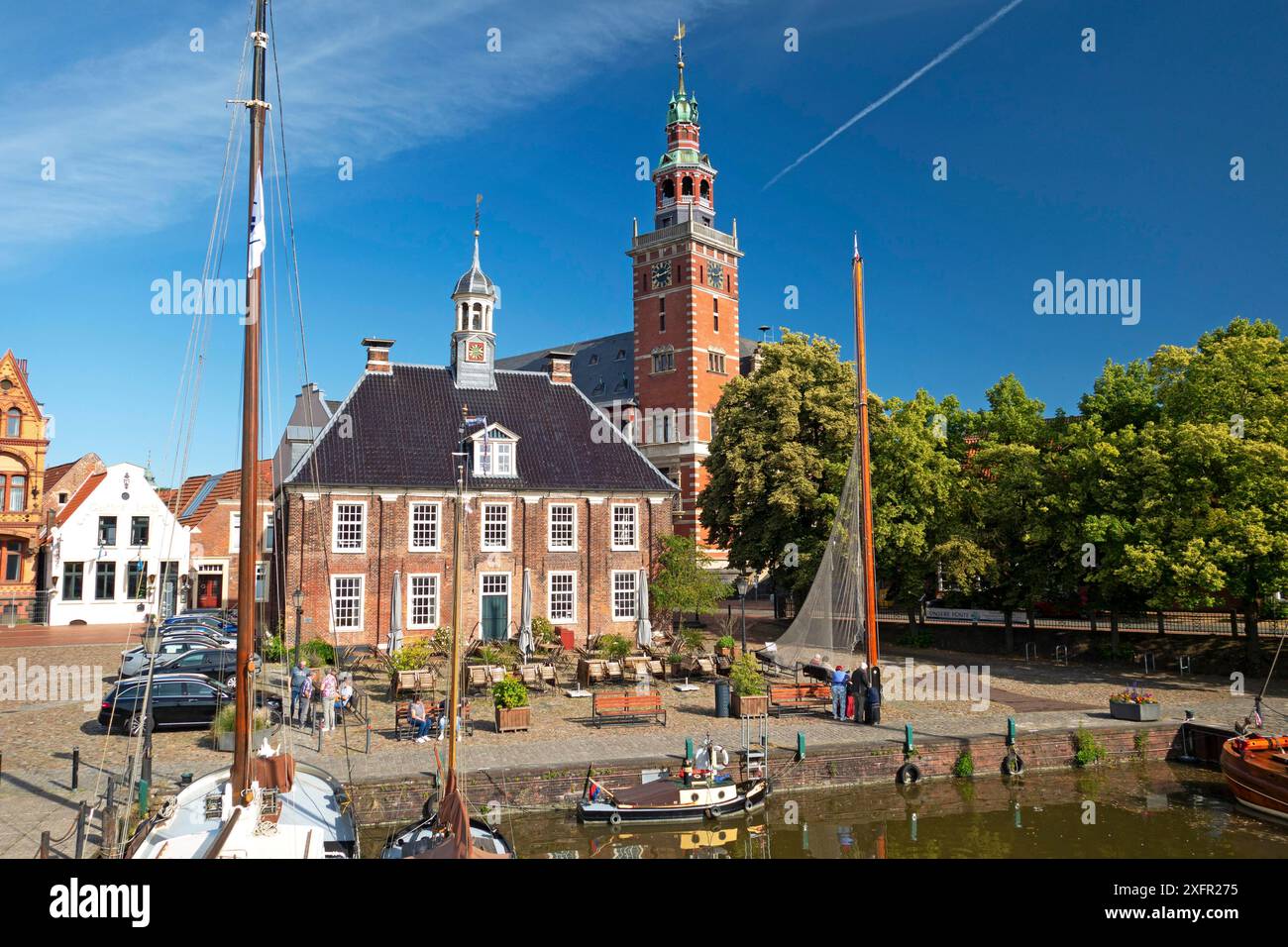 Alte Waage, Municipio, città vecchia, Museum Harbour, Leer, Frisia Orientale, Germania Foto Stock