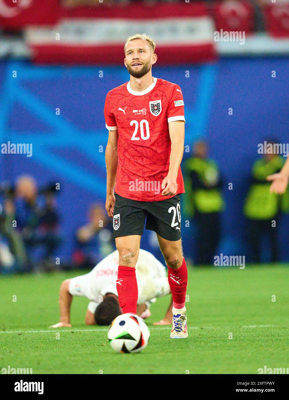 Konrad Laimer, AUT 20 Türkiye 6 nella migliore delle 16 partite AUSTRIA - TÜRKIJE 1-2 dei Campionati europei UEFA 2024 il 02 luglio 2024 a Lipsia, Germania. Fotografo: Peter Schatz Foto Stock