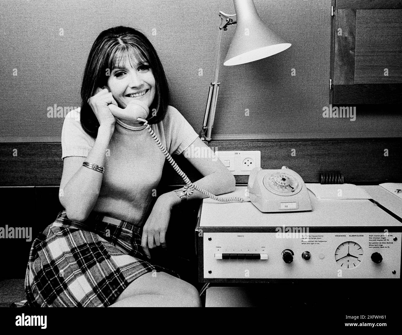 SANDIE SHAW cantante britannica e prima britannica a vincere l'Eurovision Song Contest 1967 con la canzone Puppet on a String on Swedish Tour Foto Stock