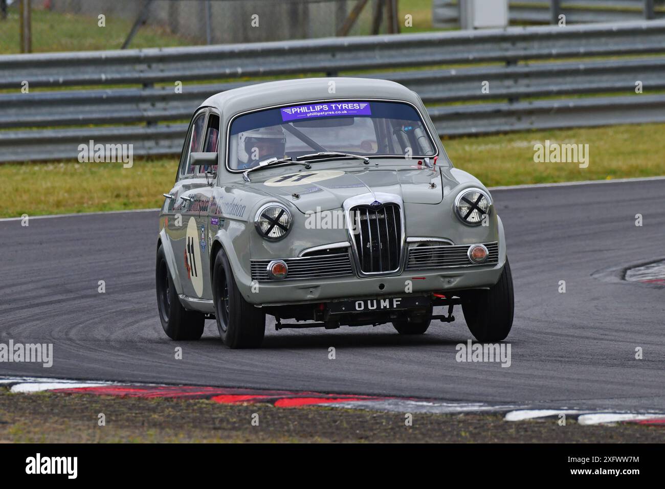 Ding Boston, OUMF Riley One Point Five, HRDC Jack Sears Trophy for 1958-1966 Touring Cars, una gara di quarantacinque minuti con l'opzione del secondo pilota, Foto Stock