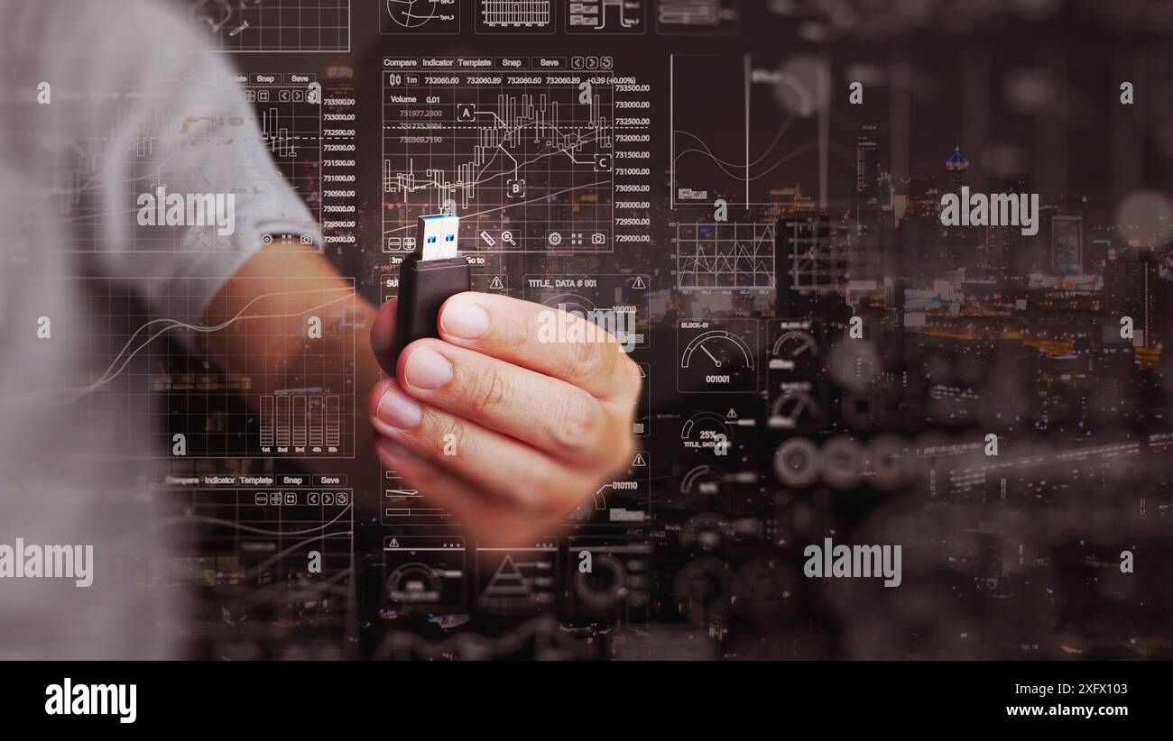 Concetto di tecnologia di condivisione e memorizzazione dei dati digitali. Un uomo possiede un'unità flash che memorizza molti dati e informazioni per un ulteriore utilizzo, trasferimento, condivisione, e. Foto Stock