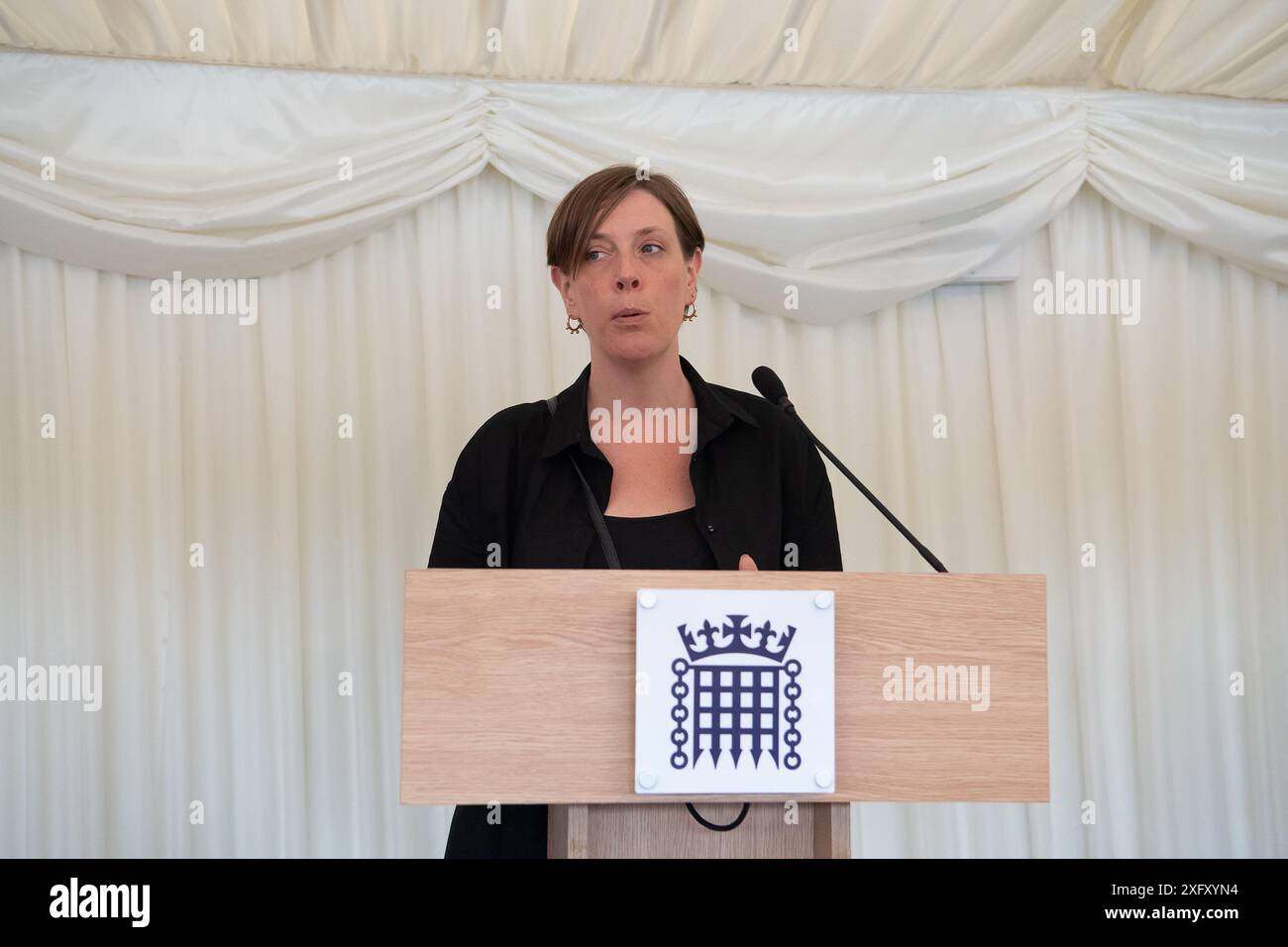 IMMAGINI DEI FILE. 5 luglio 2024. La deputata laburista Jess Phillips ha mantenuto il suo posto a Birmingham Yardley dopo aver vinto 11.275 voti. Ha chiesto che i manifestanti venissero "buttati fuori” durante il suo discorso di vittoria, quando è stato assalito dai canti filo-palestinesi. Westminster, Regno Unito. 5 luglio 2022. Il deputato laburista Jess Phillips partecipa a un evento parlamentare alla camera dei comuni di Westminster. Crediti: Maureen McLean/Alamy Foto Stock