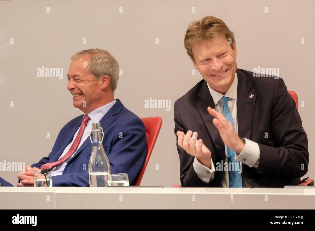 Londra, Regno Unito, 5 luglio 2024. Una conferenza stampa riformata del Regno Unito ebbe luogo a Westminster dopo che il partito ottenne quattro seggi alle elezioni generali (al momento dell'evento). Sono stati fatti discorsi e le domande sono state prese dai membri dei suoi media. James Murdock fu annunciato come quinto deputato poche ore dopo, venendo eletto per South Basildon e East Thurrock. Credito: Fotografia dell'undicesima ora/Alamy Live News Foto Stock