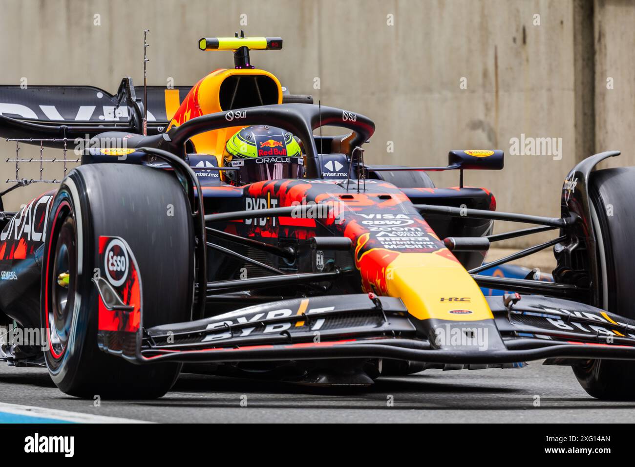 Silverstone Circuit, Towcester, Regno Unito. 5.luglio.2024; Isack Hadjar, pilota francese e Oracle Red Bull Racing junior, durante il Gran Premio di Gran Bretagna di Formula 1 crediti: Jay Hirano/AFLO/Alamy Live News Foto Stock