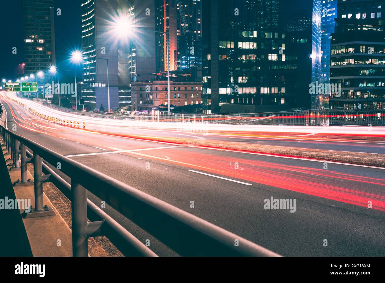 Sentieri leggeri per auto, autostrada Foto Stock