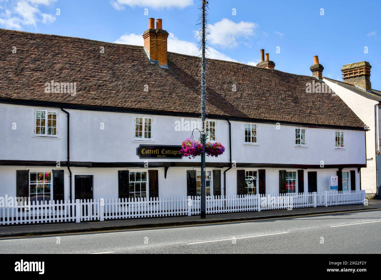 Broadway, Stanmore, Borough of Harrow, Londra, Inghilterra, REGNO UNITO Foto Stock