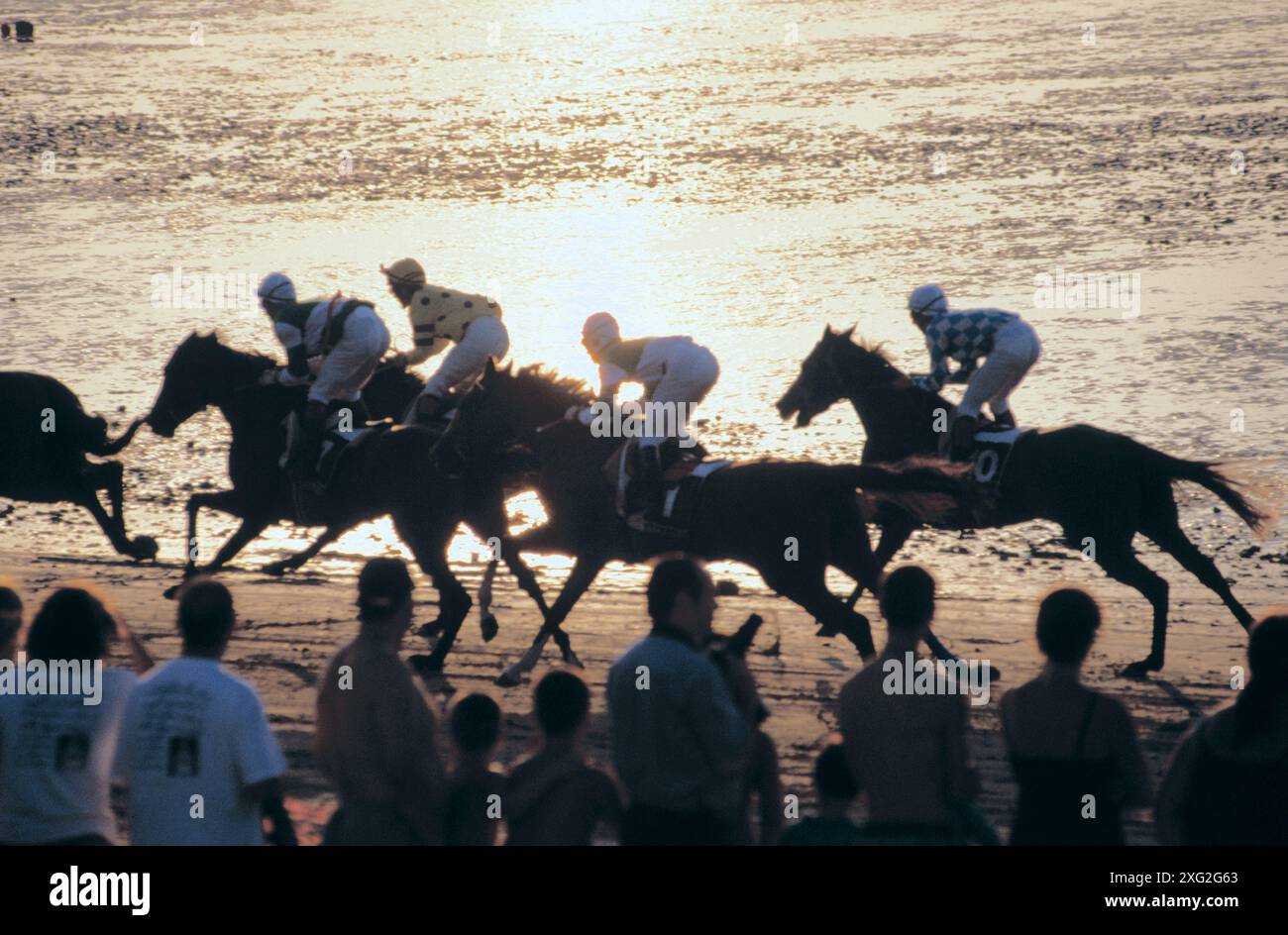Corsa di cavalli. Sanlucar de Barrameda. Spagna Foto Stock Corsa di cavalli. Sanlucar de Barrameda. Spagna Foto Stock