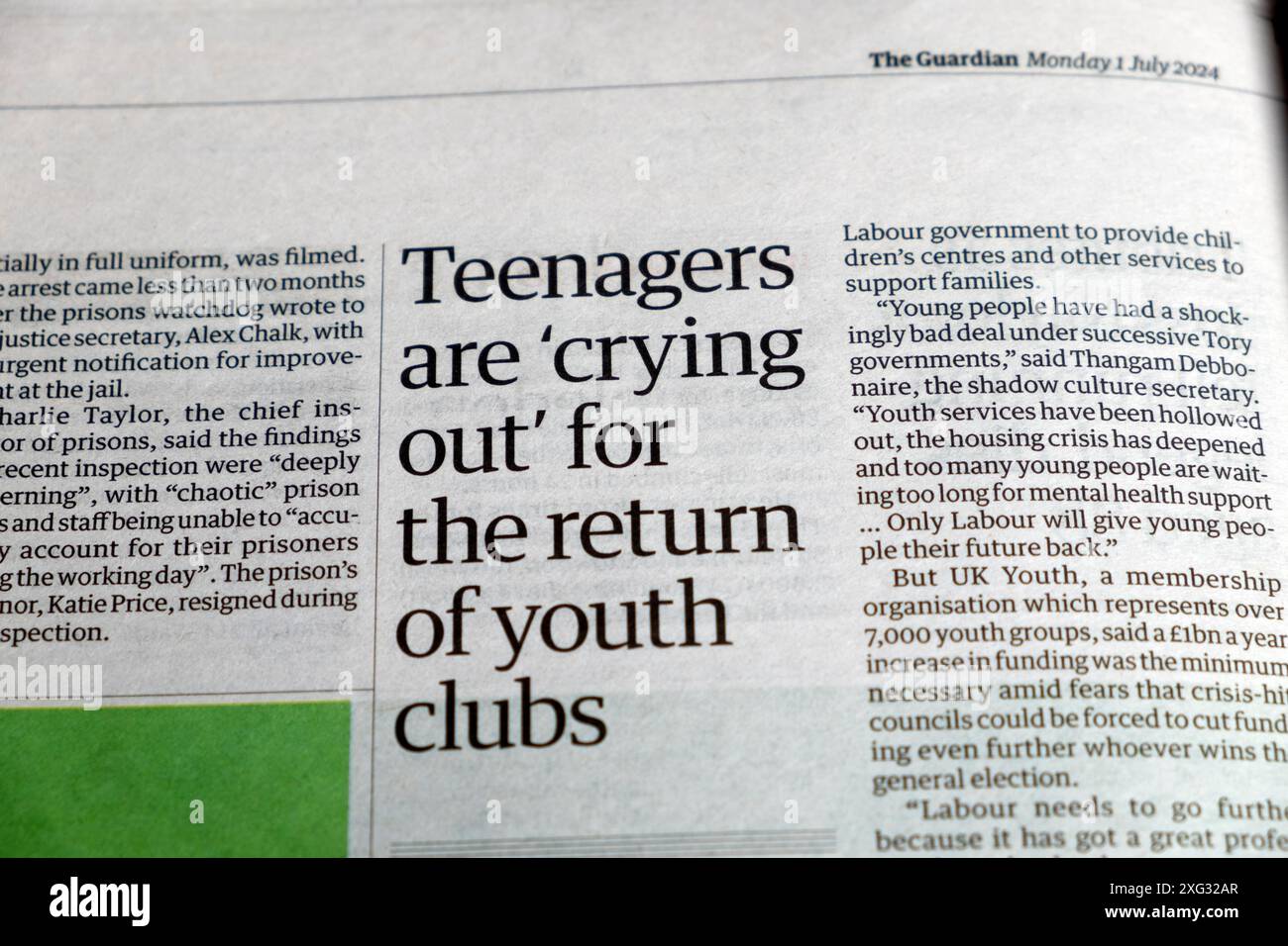 "Gli adolescenti stanno "gridando" per il ritorno dei club giovanili", il giornale Guardian, titolo della relazione della National Youth Agency articolo 1 luglio 2024 Londra Regno Unito Foto Stock