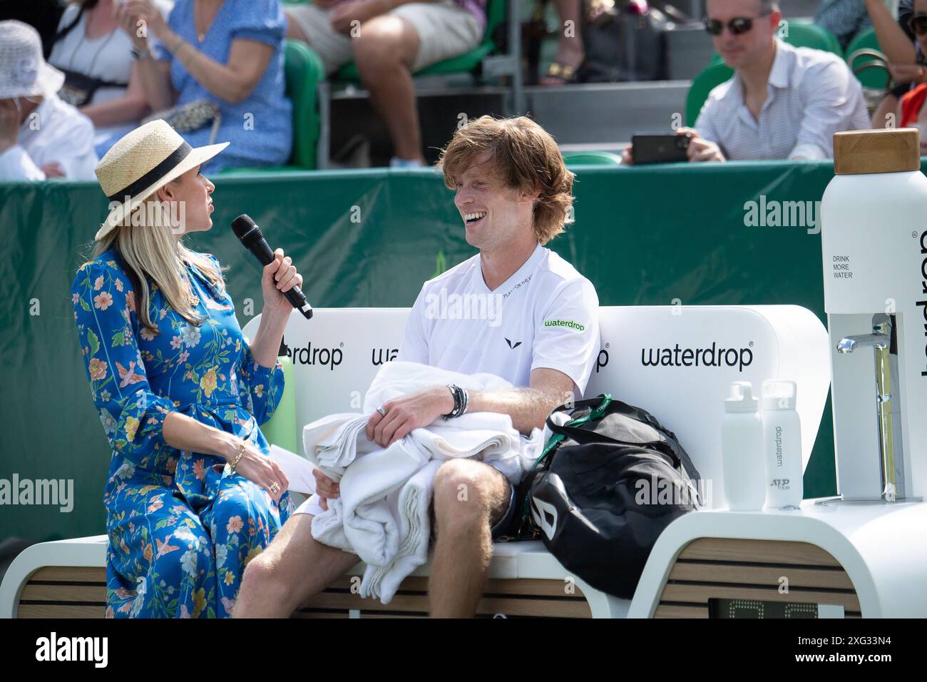 IMMAGINI DEI FILE. 6 luglio 2024. Il tennista russo Andrey Rublev è fuori Wimbledon. Stoke Poges, Regno Unito. 25 giugno 2024. Andrey Rublev, classificato al numero 6 del mondo, è raffigurato in un'intervista dall'emittente di Stewart dopo aver giocato a tennis al Boodles di Stoke Park, Stoke Poges, Buckinghamshire. Crediti: Maureen McLean/Alamy Foto Stock