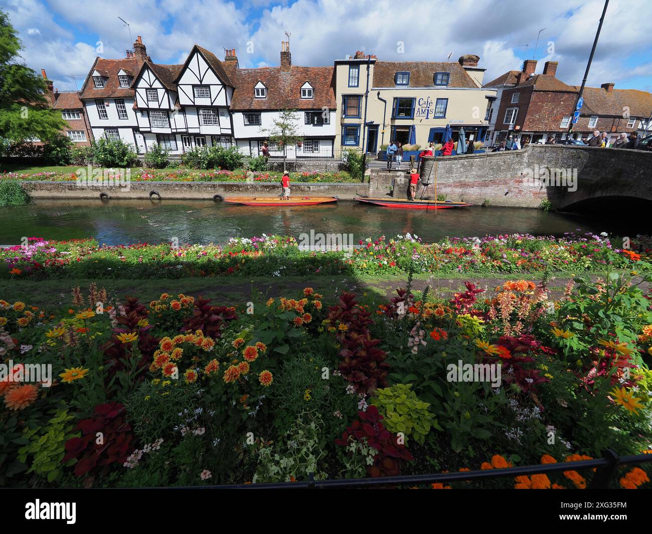 Canterbury, Kent, Regno Unito. 6 luglio 2024. Meteo nel Regno Unito: Giornata di sole a Canterbury Westgate Gardens, Kent. Crediti: James Bell/Alamy Live News Foto Stock