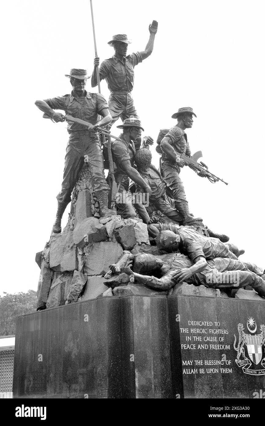 Vista parziale del Tugu Negara, è un monumento nazionale situato a Kuala Lumpur, Malesia. Foto Stock