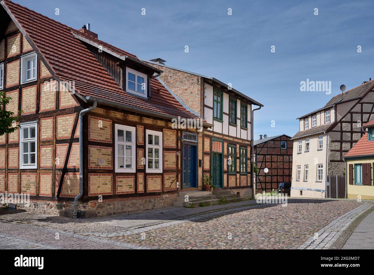 Tipiche case storiche in legno a Fürstenberg/Havel, Uckermark, Brandeburgo, Germania, Europa Foto Stock