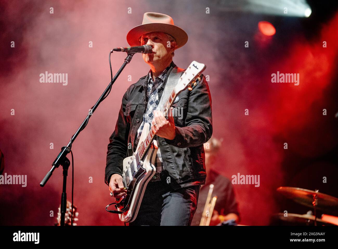 Calexico, in diretta a Pistoia Blues, Pistoia, Italia Foto Stock