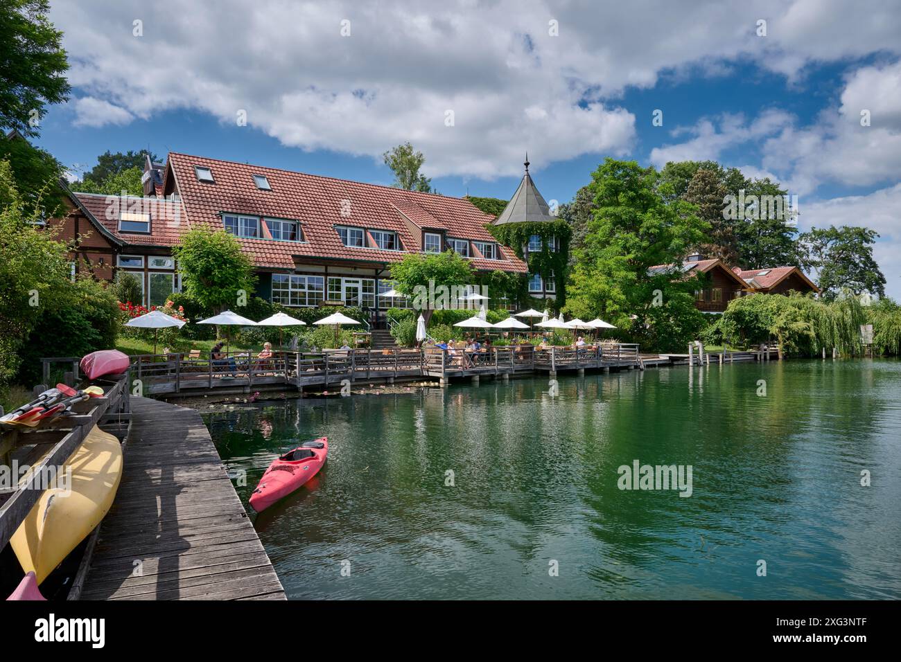 Hotel e ristorante Altes Zollhaus Feldberger Seenplatte, Feldberg, Meclemburgo-Pomerania Occidentale, Germania, Europa Foto Stock