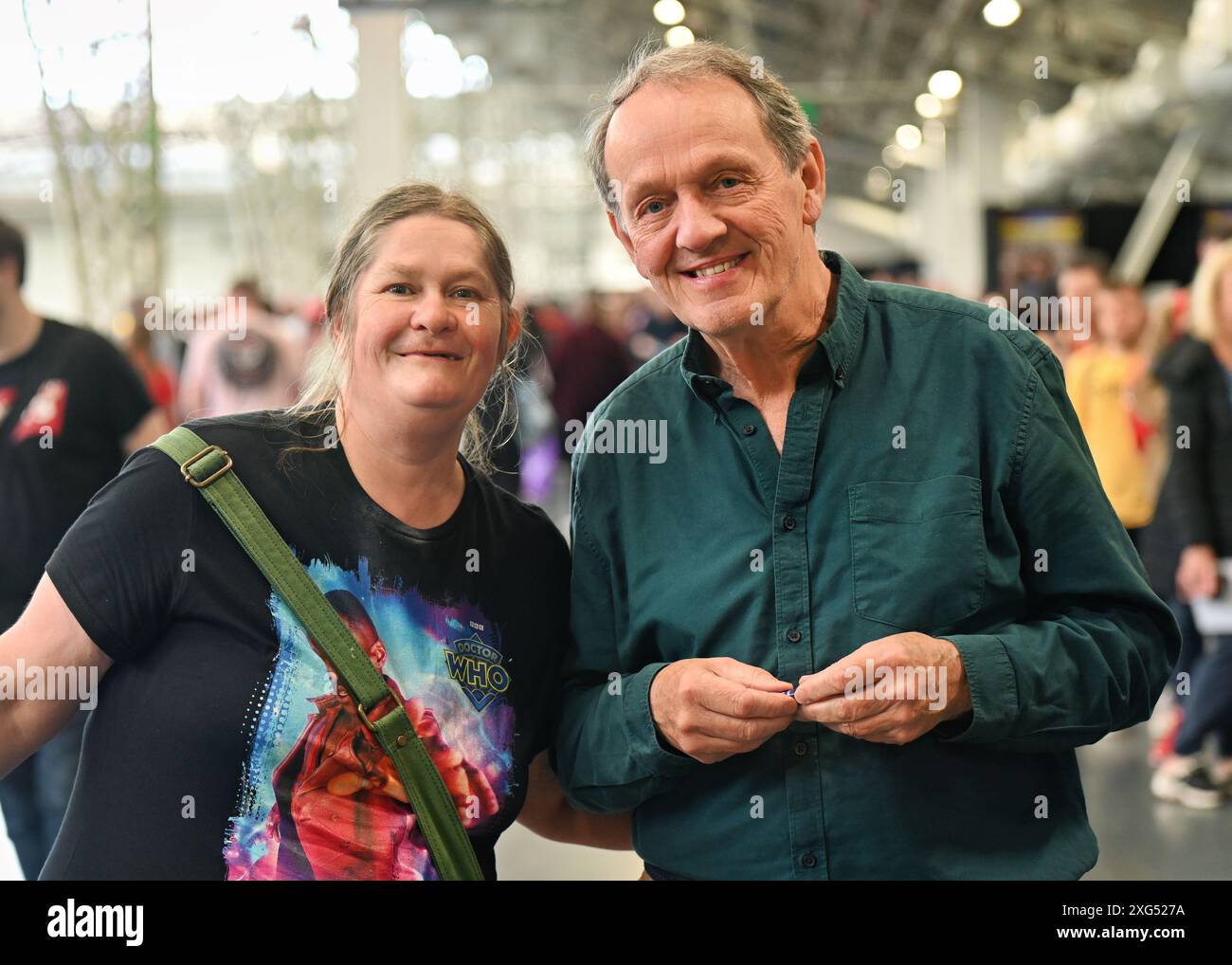 LONDRA, REGNO UNITO. 6 luglio 2024. Kevin Whately, star del cinema e della TV, firma autografi per i fan al London Film and Comic con a Olympia Londra, Regno Unito. Credito: Vedi li/Picture Capital/Alamy Live News Foto Stock