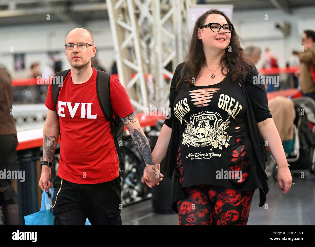 LONDRA, REGNO UNITO. 6 luglio 2024. Star del cinema e della TV firmano autografi per i fan al London Film and Comic con di Olympia Londra, Regno Unito. Credito: Vedi li/Picture Capital/Alamy Live News Foto Stock