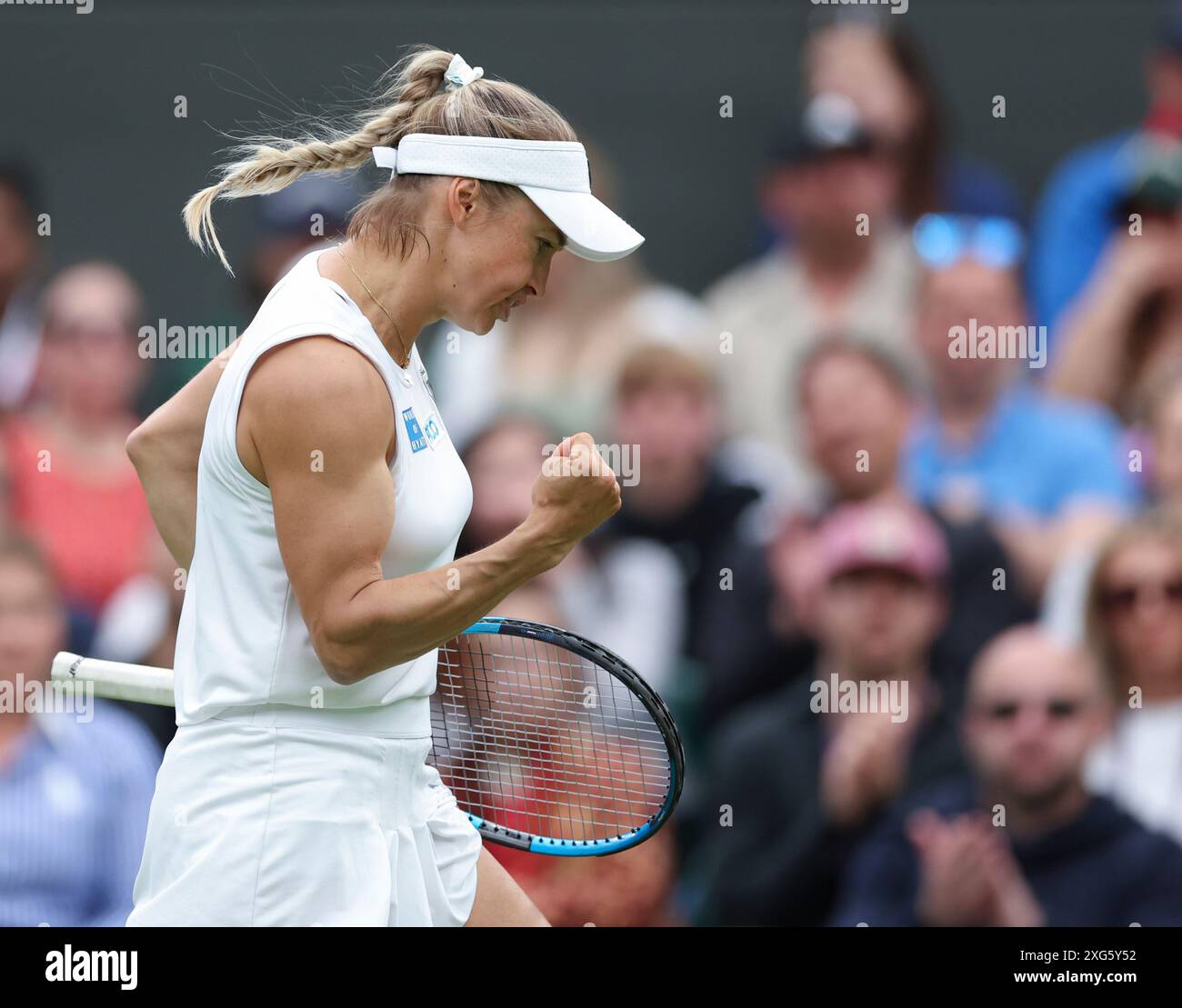 Londra, Regno Unito. 6 luglio 2024. Yulia Putintseva reagisce durante la partita del terzo turno femminile tra Yulia Putintseva del Kazakistan e IgA Swiatek della Polonia al campionato di tennis di Wimbledon a Londra, Regno Unito, il 6 luglio 2024. Crediti: Han Yan/Xinhua/Alamy Live News Foto Stock