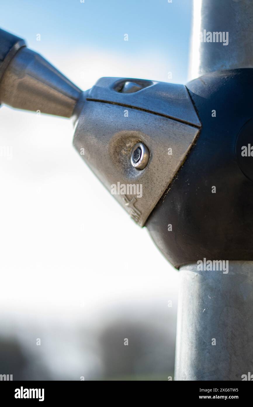 Primo piano di un punto di montaggio del parco giochi Foto Stock