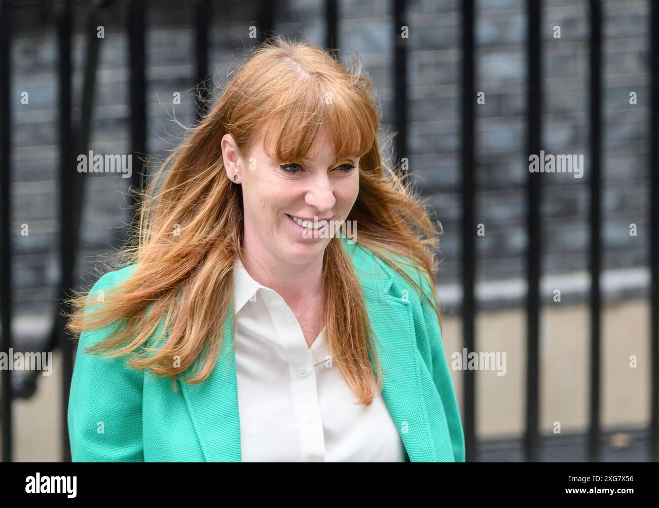 Angela Rayner MP - Vice primo Ministro e Segretario di Stato per il livellamento, gli alloggi e le comunità - a Downing Street come nuovo primo Ministro si Foto Stock