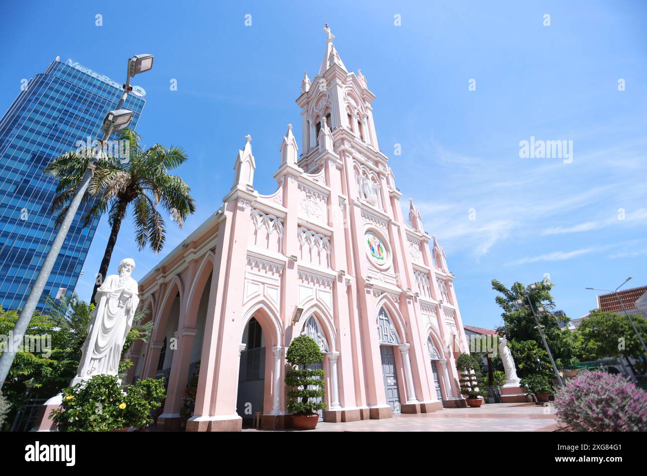 Esterno della cattedrale di da Nang. la chiesa più grande di da nang Foto Stock