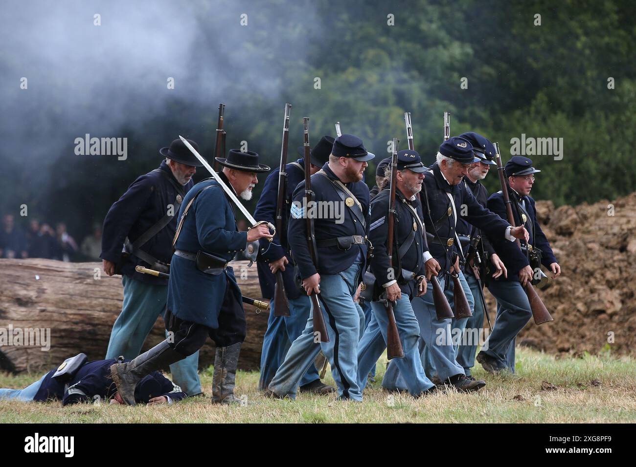 I reattori della guerra civile americana prendono parte a una rievocazione storica della battaglia Foto Stock