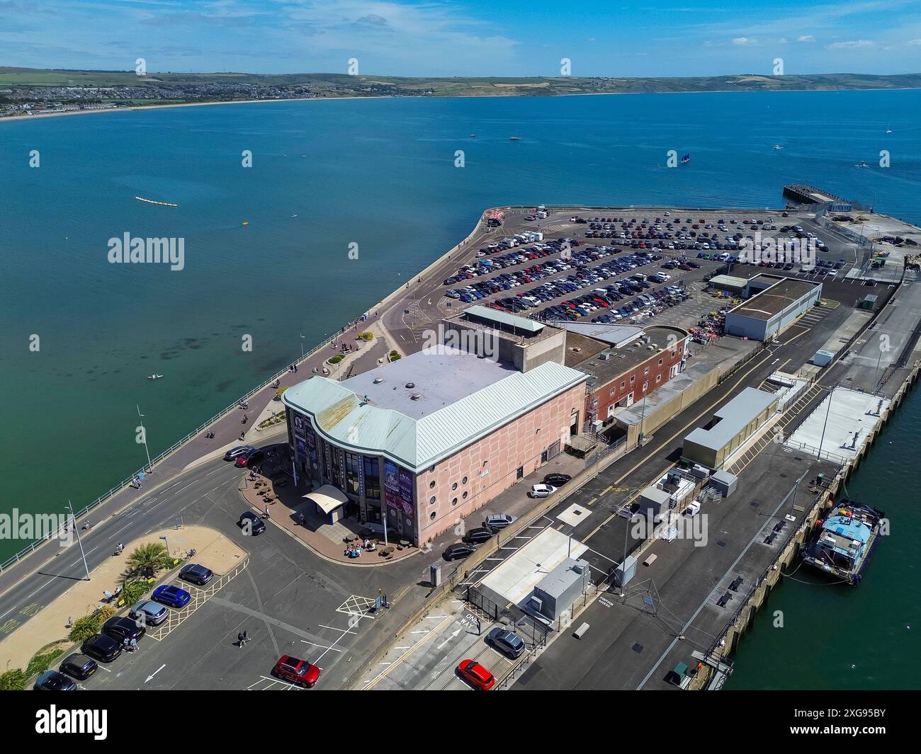 Vista aerea del Weymouth Pavilion presso la località balneare di Weymouth nel Dorset, Regno Unito. Foto Stock