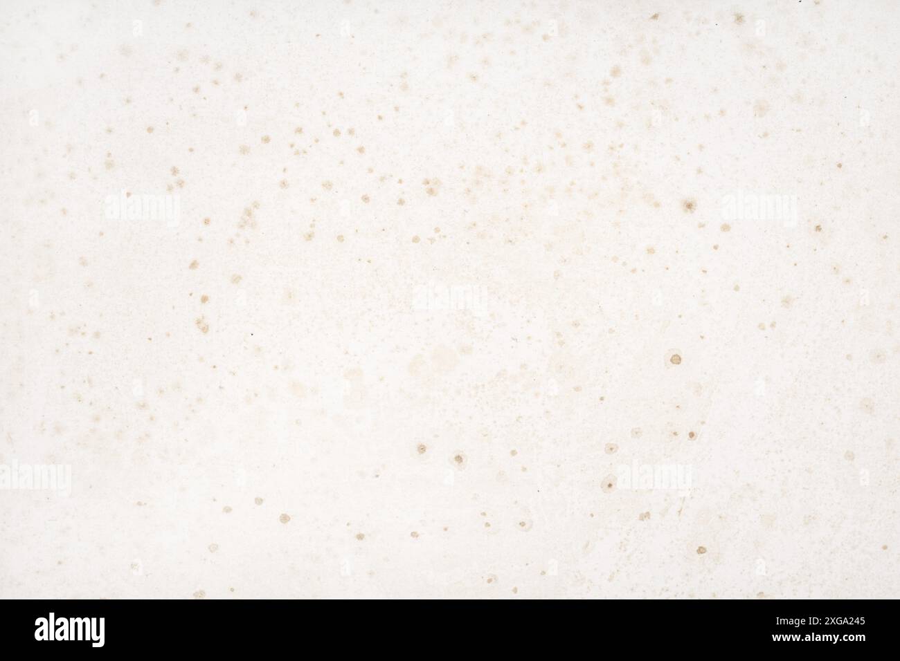 Sfondo di carta vecchio e sporco con macchie ed effetti di umidità Foto Stock