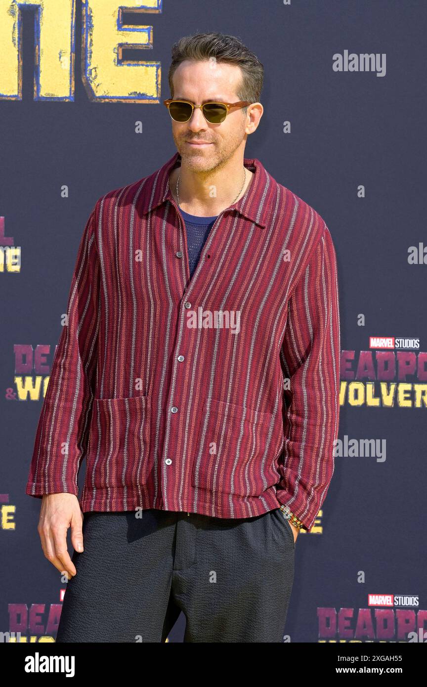 Ryan Reynolds beim fan-Screening des Kinofilms Deadpool & Wolverine im UCI Luxe am Uber Platz. Berlino, 07.07.2024 *** Ryan Reynolds alla proiezione del film Deadpool Wolverine presso UCI Luxe presso Uber Platz Berlino, 07 07 2024 foto:XF.xKernx/xFuturexImagex deadpool 4832 Foto Stock