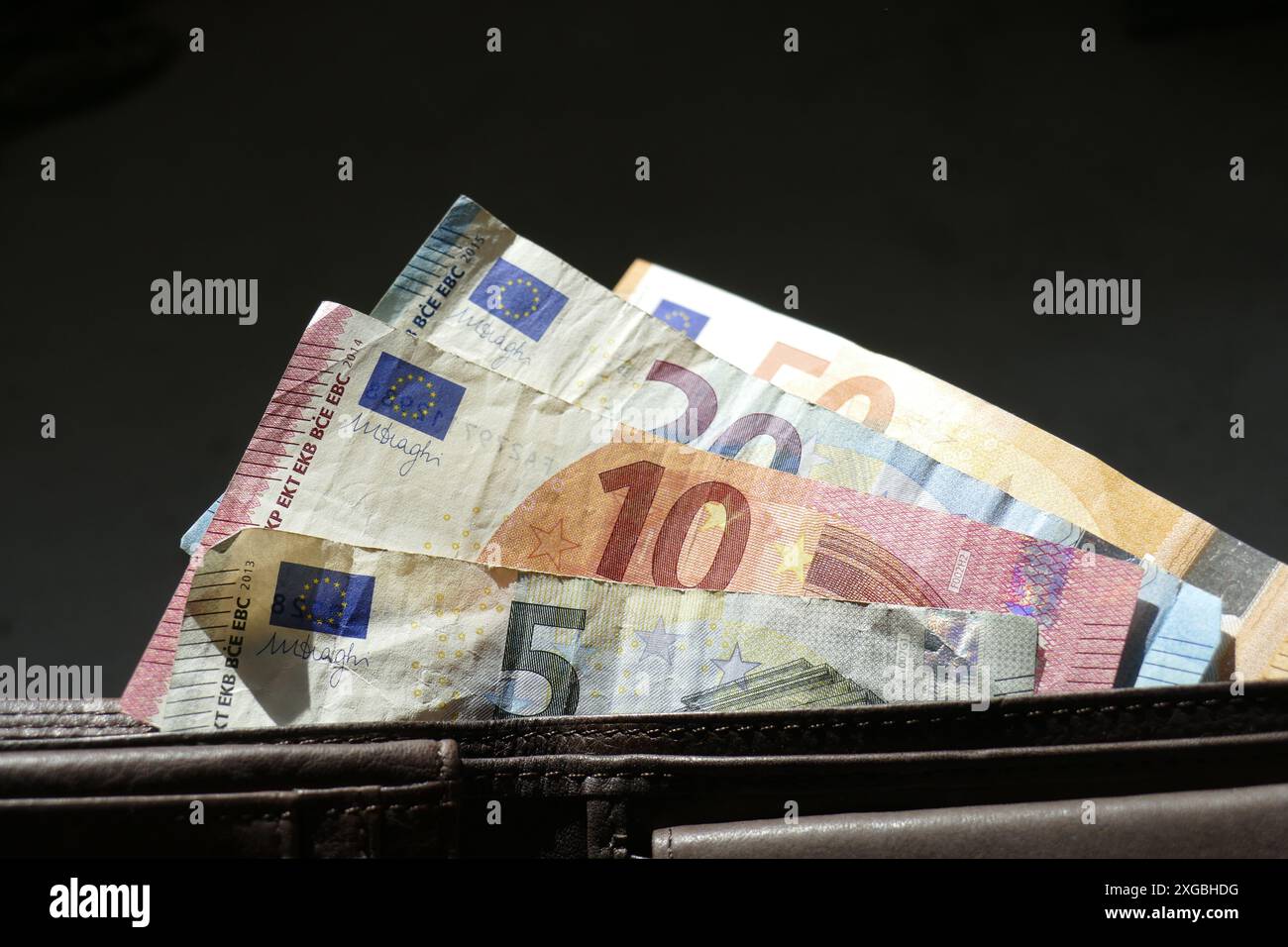 Banconote in euro banconote in euro in un portafoglio Foto Stock