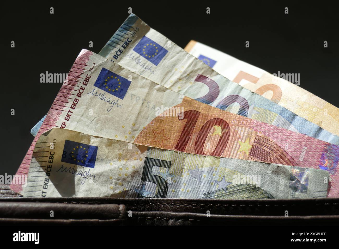 Banconote in euro banconote in euro in un portafoglio Foto Stock