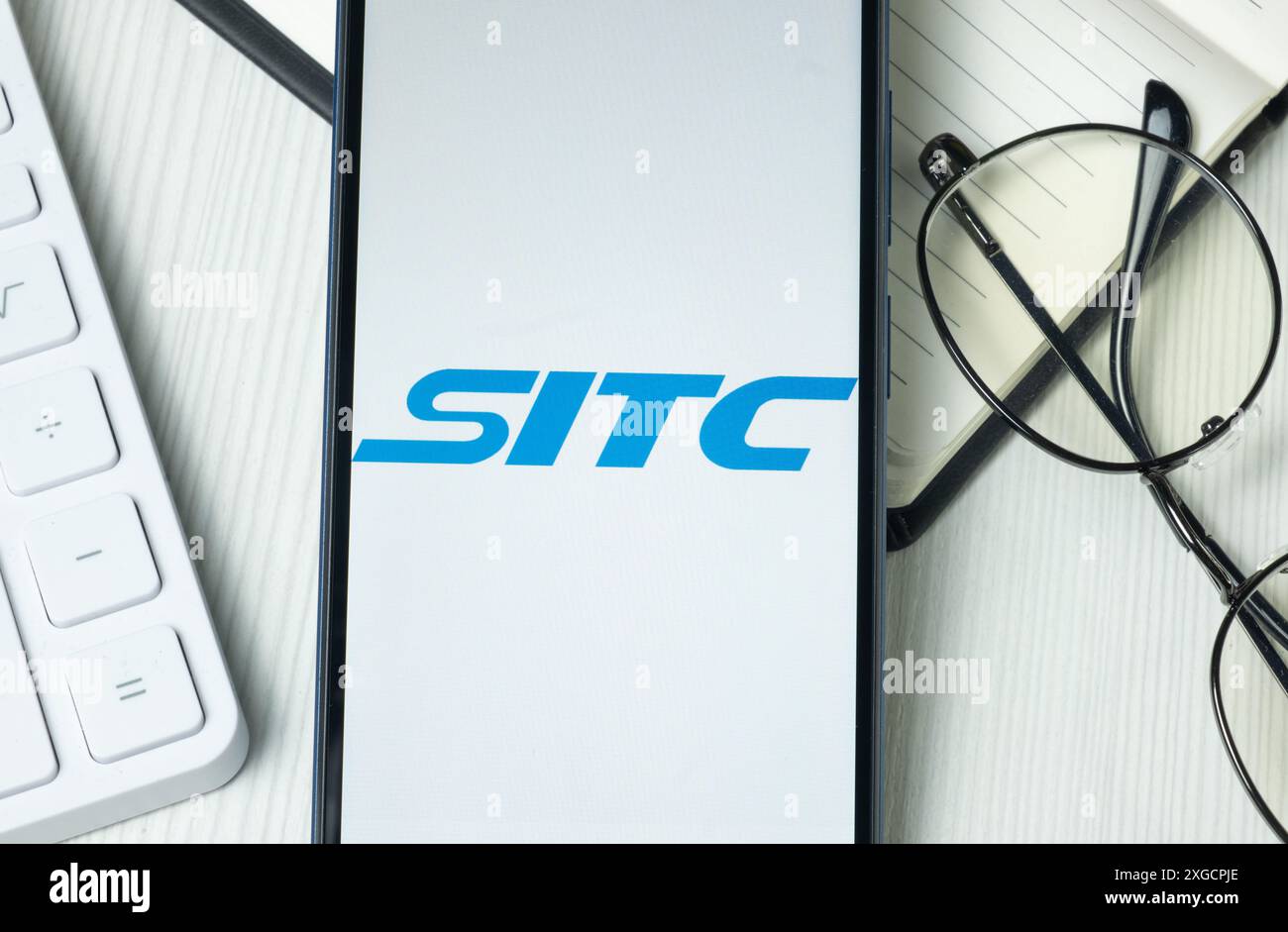 New York, USA - 21 giugno 2024: Logo internazionale SITC sullo schermo del telefono, icona dell'azienda. Foto Stock