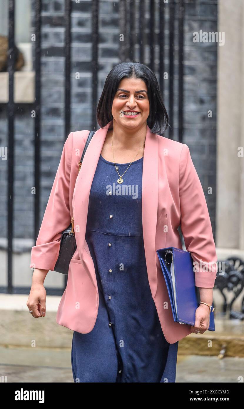 Shabana Mahmood deputato - Lord Cancelliere e Segretario di Stato per la giustizia - lascia 10 Downing Street dopo la prima riunione di gabinetto di Keir Starmer come prim Foto Stock