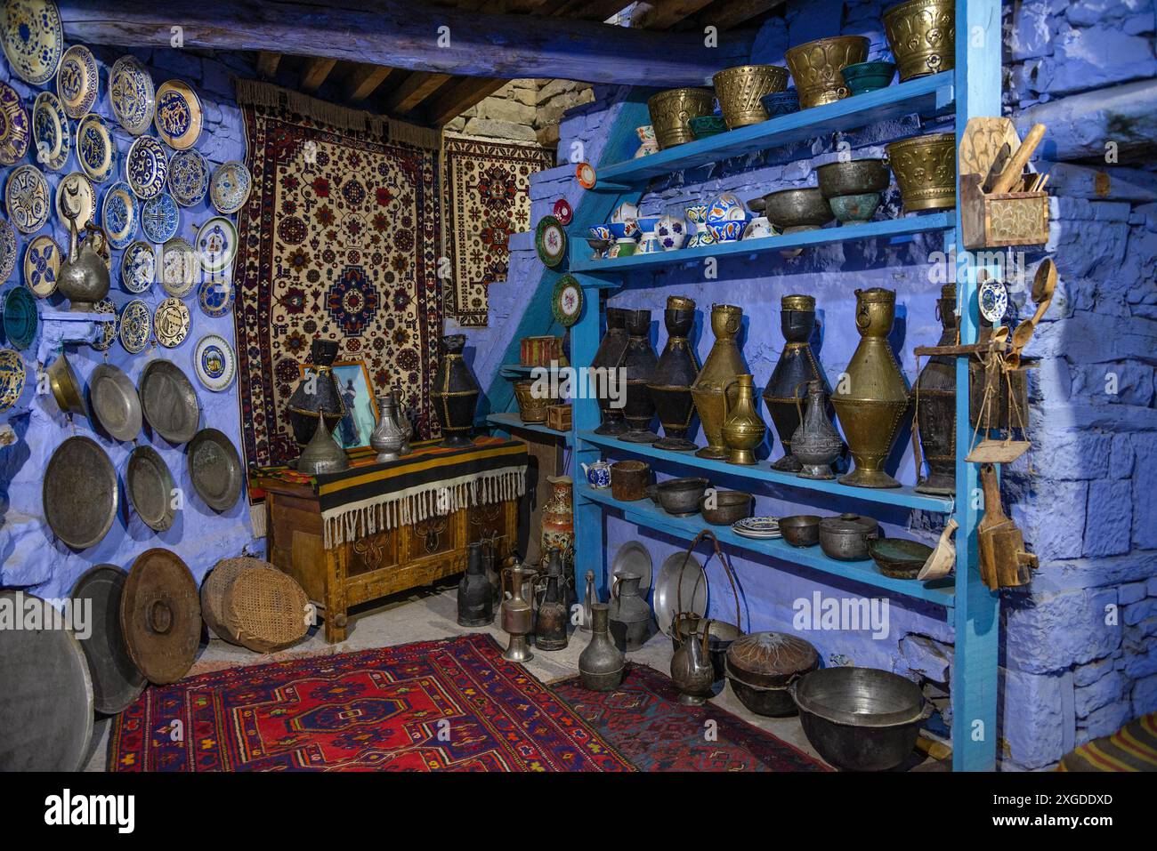 KUBACHI, RUSSIA - 11 MAGGIO 2024: Frammento del museo storico ed etnografico nella torre di guardia. Kubachi, Daghestan Foto Stock